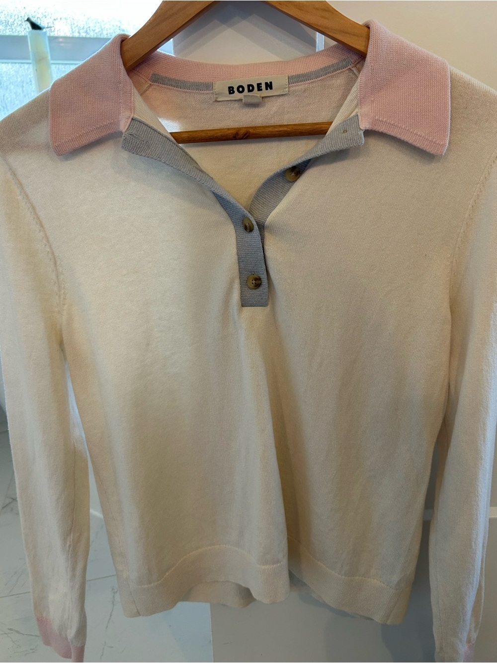 Boden Cream Polo Sweater with Pink Collar and Light Blue Placket size M